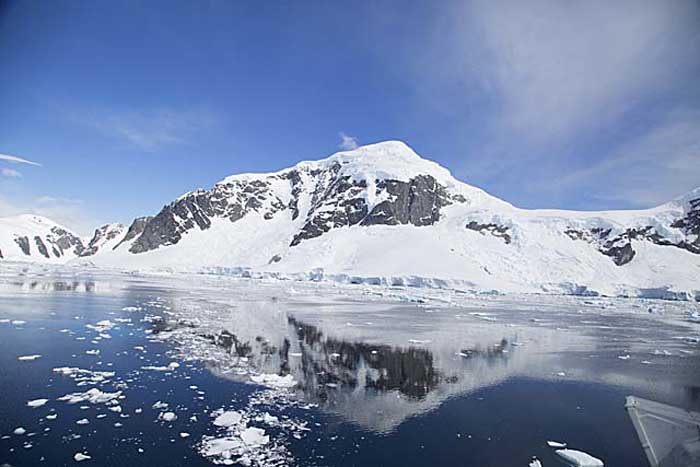 Antarctic Scene.