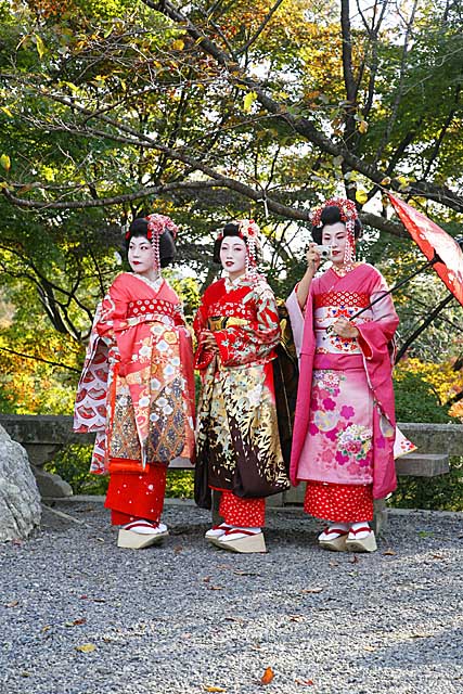 Japan scenes. Tokyo, Kyoto and Hiroshima.